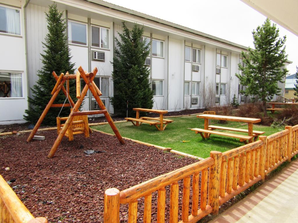 White Buffalo Hotel West Yellowstone Buitenkant foto