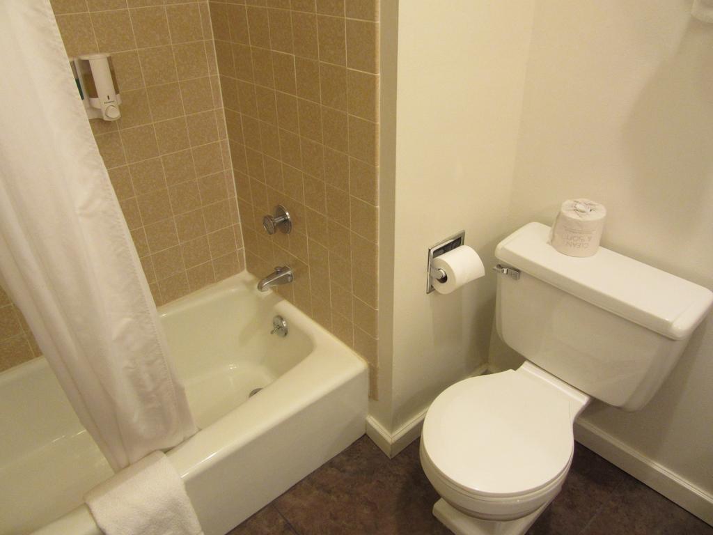 White Buffalo Hotel West Yellowstone Kamer foto
