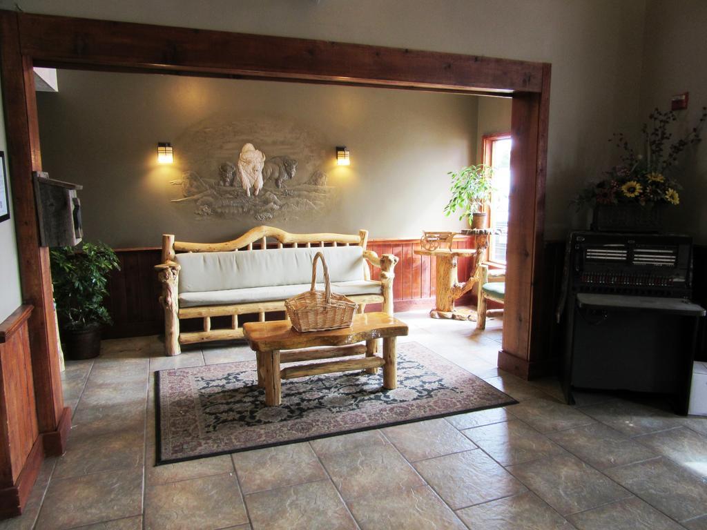 White Buffalo Hotel West Yellowstone Buitenkant foto