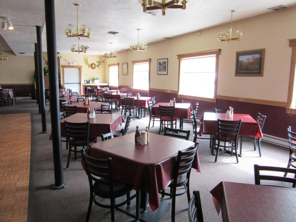 White Buffalo Hotel West Yellowstone Buitenkant foto